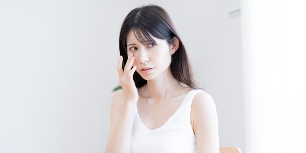 目の下脱脂 失敗 助けて